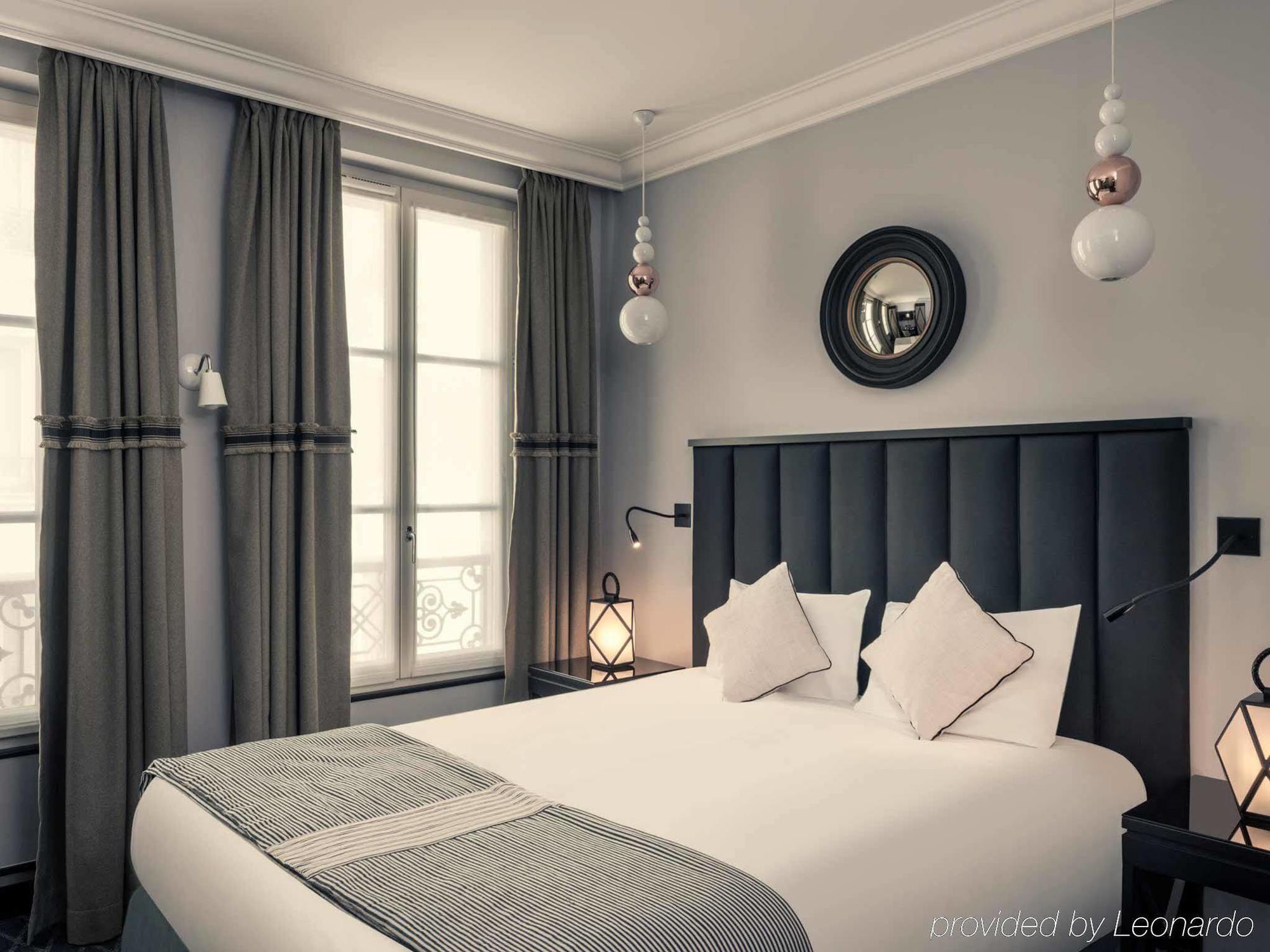 Mercure Paris Arc De Triomphe Wagram Екстер'єр фото